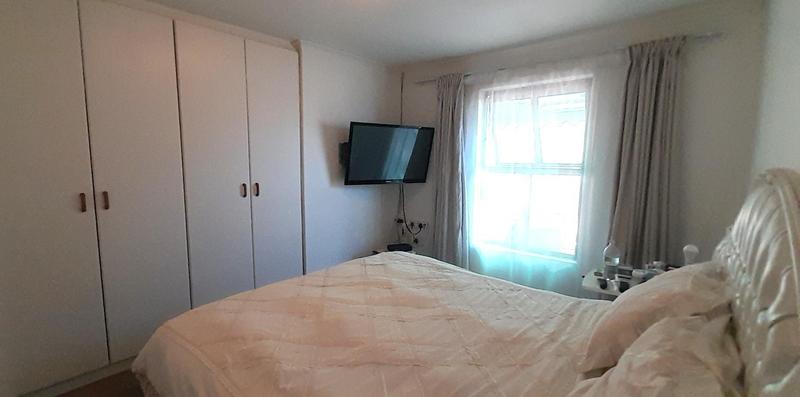 3 Bedroom Property for Sale in Fish Hoek Western Cape